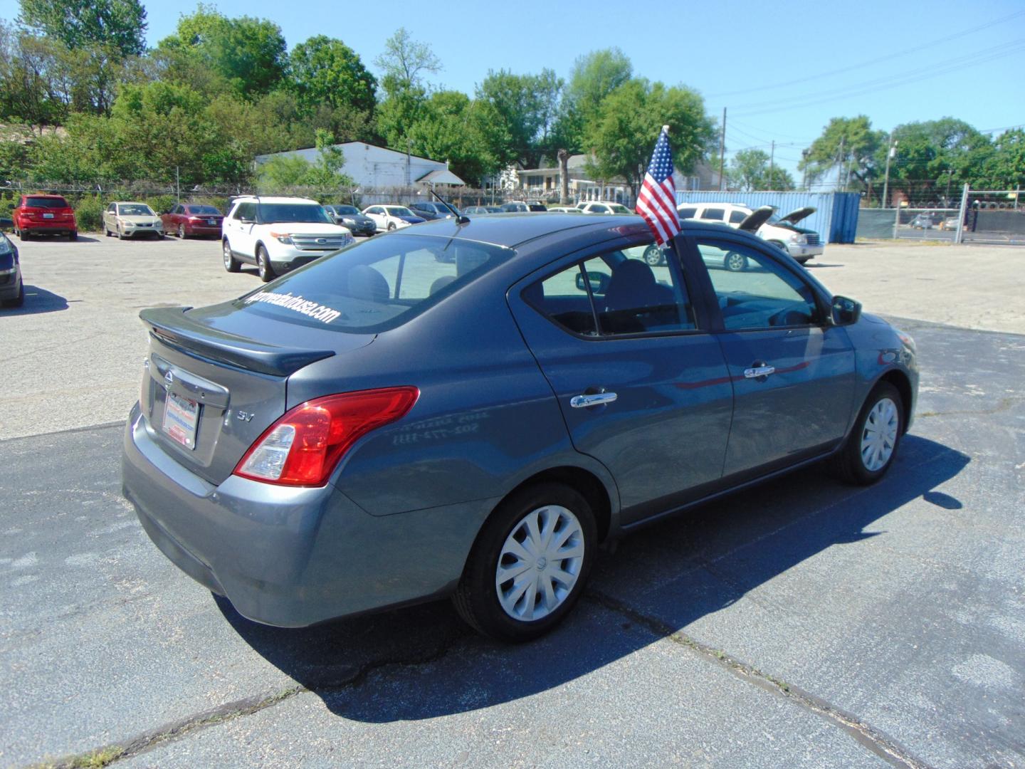 2019 Nissan Versa (3N1CN7AP7KL) , located at 2105 Dixie Hwy, Louisville, KY, 40210, (502) 772-3333, 38.220932, -85.795441 - Photo#6